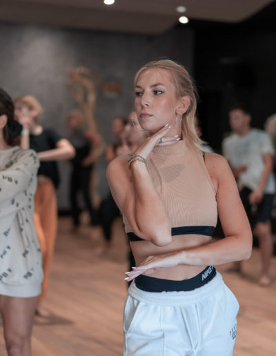 Efferv&Sens 4_Workshop Danse Vogue FEM avec Vinii Revlon